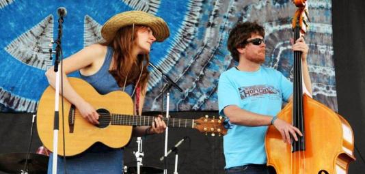 Photo of Amanda Anne Platt & The Honeycutters