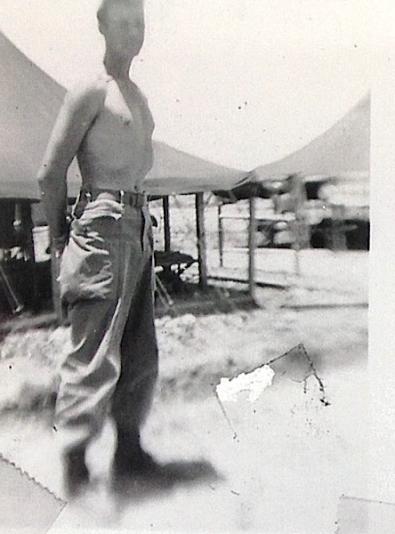 World War II combat veteran Ernie Head, 1945