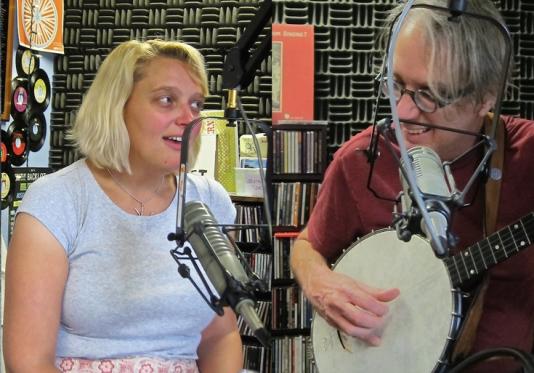 Jeni and Billy, Live in the Loam, KDRT, pastoor