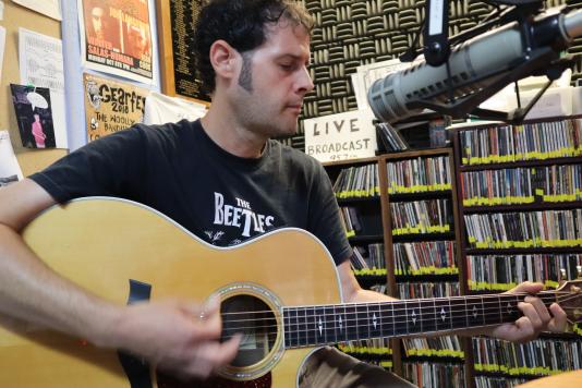 Joel Daniel, The Hoots, Listening Lyrics, KDRT, Pieter Pastoor
