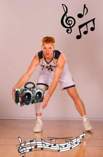 Siler Schneider, UC Davis Basketball, KDRT, Pastoor