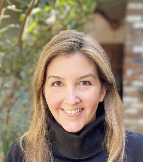 Picture is of reporter Anne Ternus-Bellamy