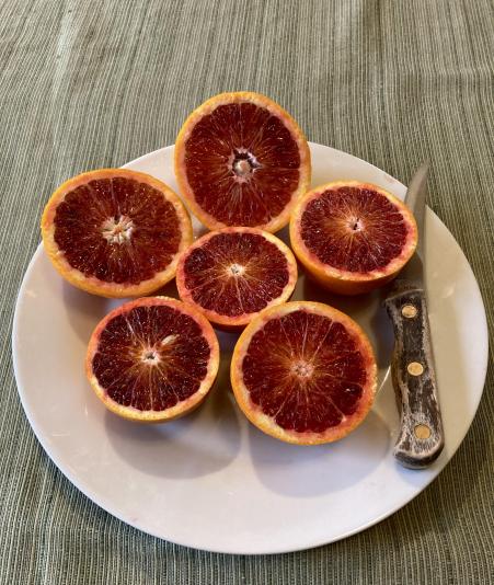 two varieties of blood oranges